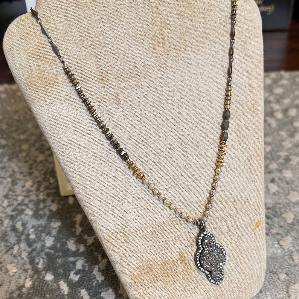 Stella & Dot Gold and Gray Graphite Pendant Necklace - Women Jewelry